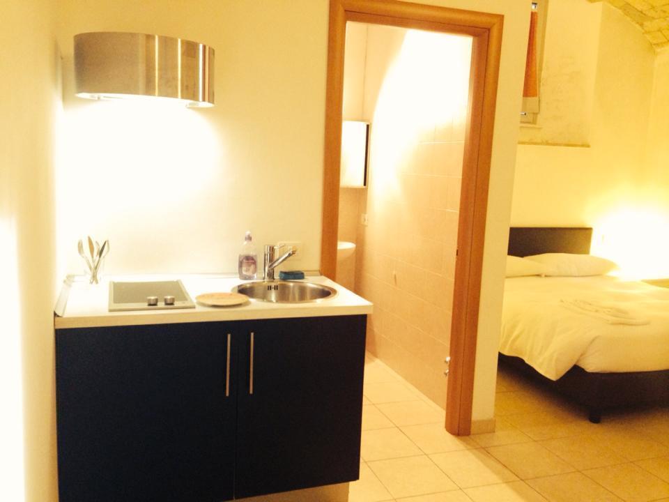 Vatican Rooms Guest House روما الغرفة الصورة